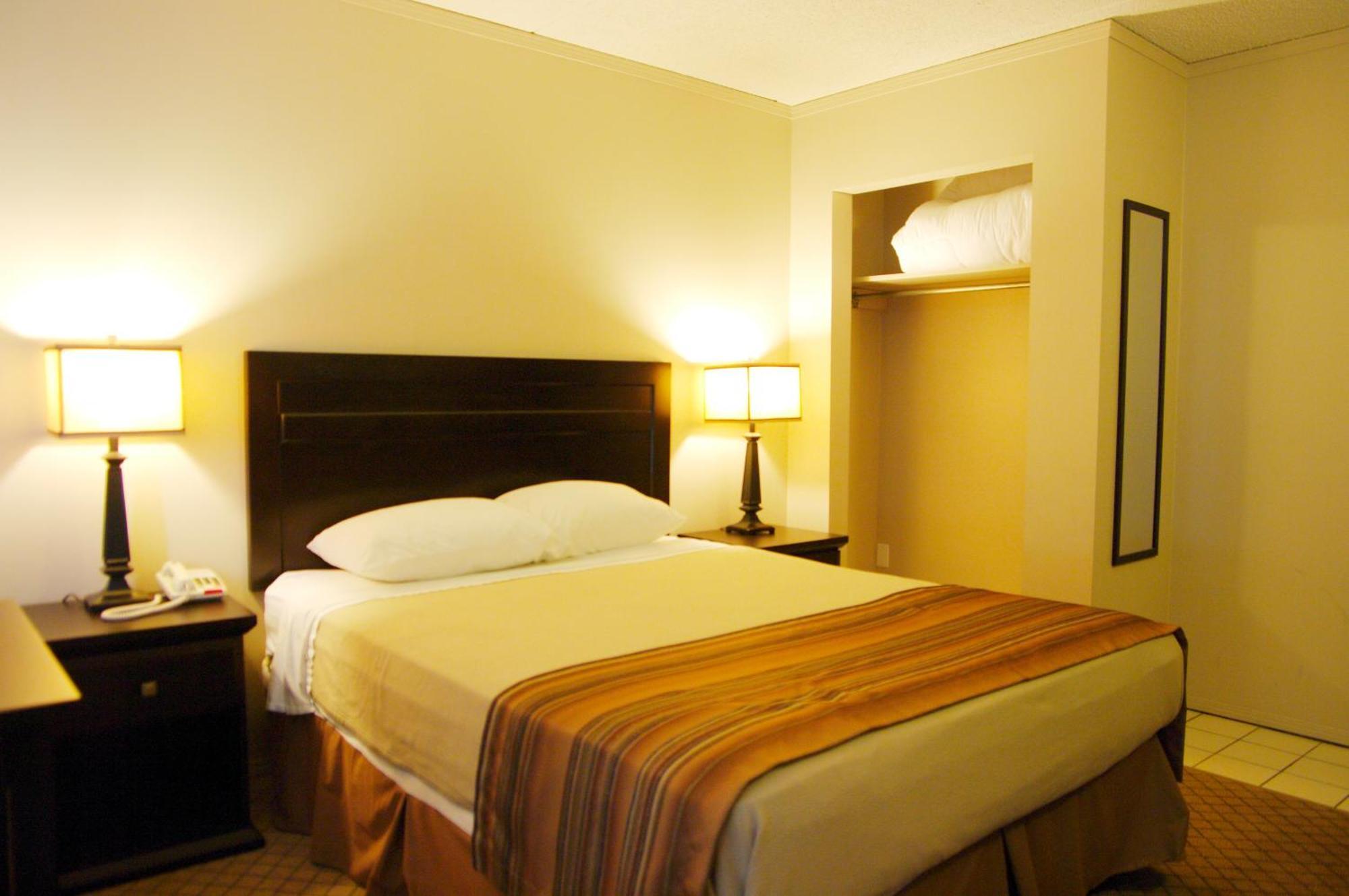 Airport Traveller'S Inn YYC Quarto foto