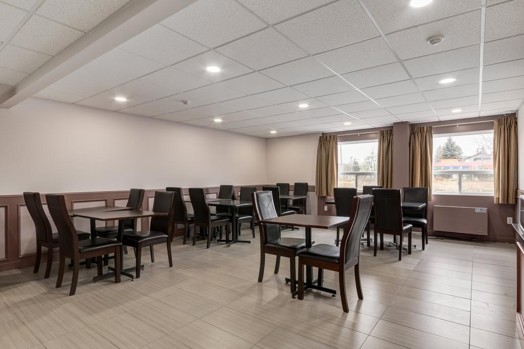 Airport Traveller'S Inn YYC Exterior foto
