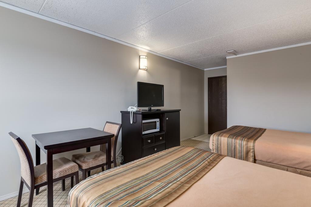 Airport Traveller'S Inn YYC Exterior foto