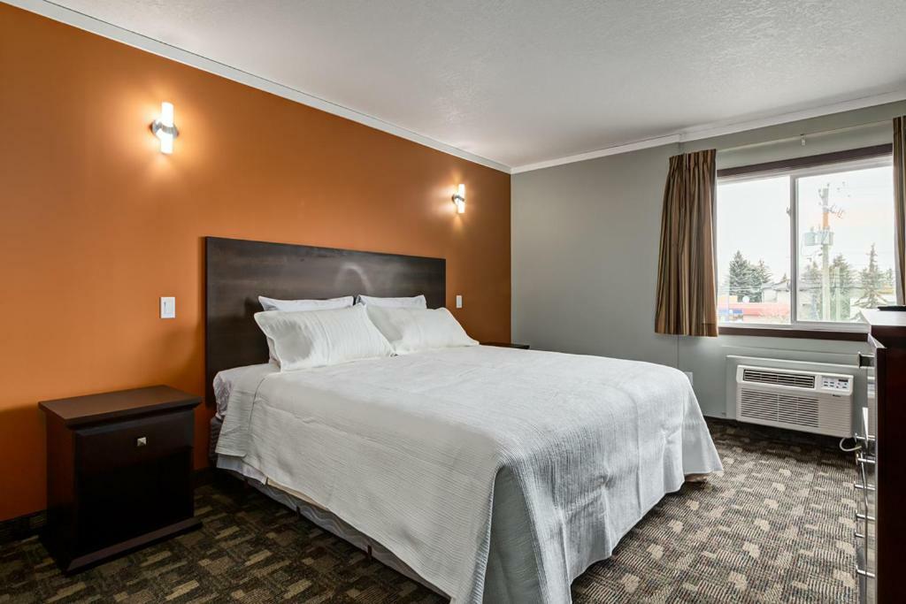 Airport Traveller'S Inn YYC Exterior foto