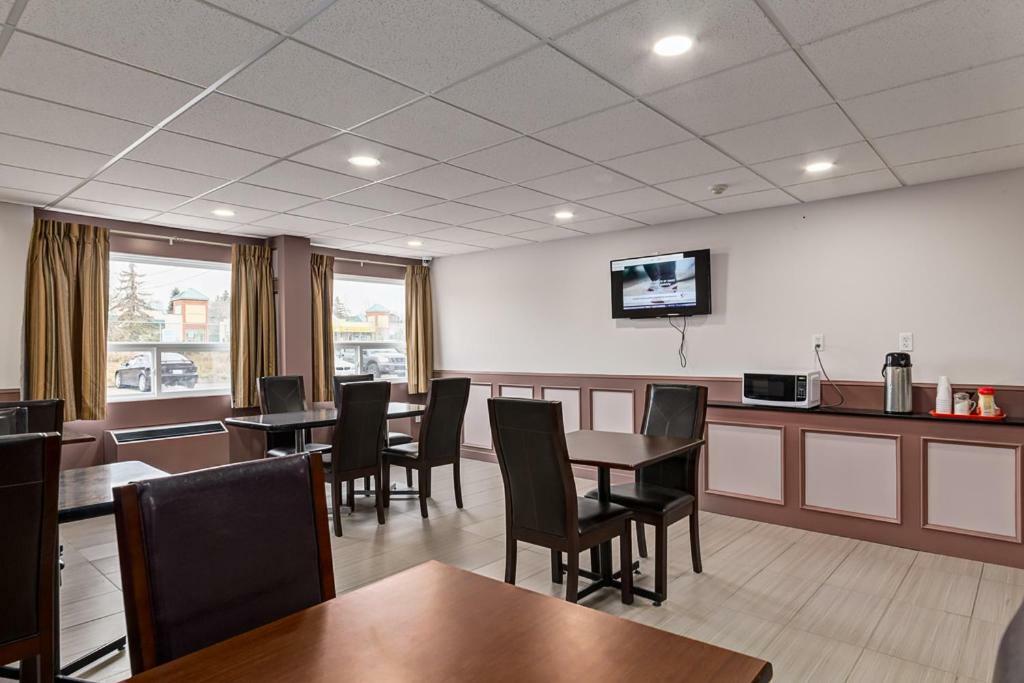 Airport Traveller'S Inn YYC Exterior foto