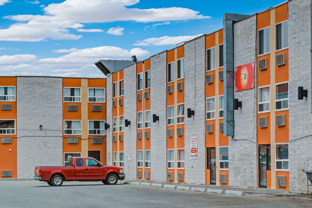 Airport Traveller'S Inn YYC Exterior foto