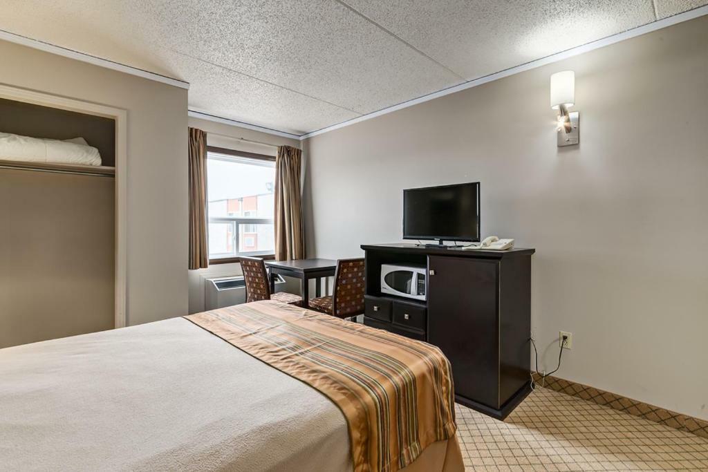 Airport Traveller'S Inn YYC Exterior foto