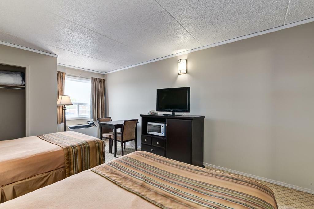 Airport Traveller'S Inn YYC Exterior foto