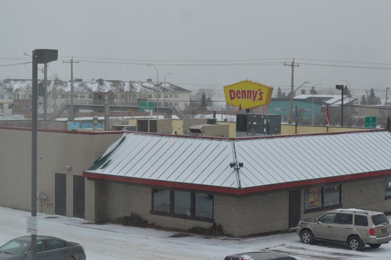 Airport Traveller'S Inn YYC Exterior foto