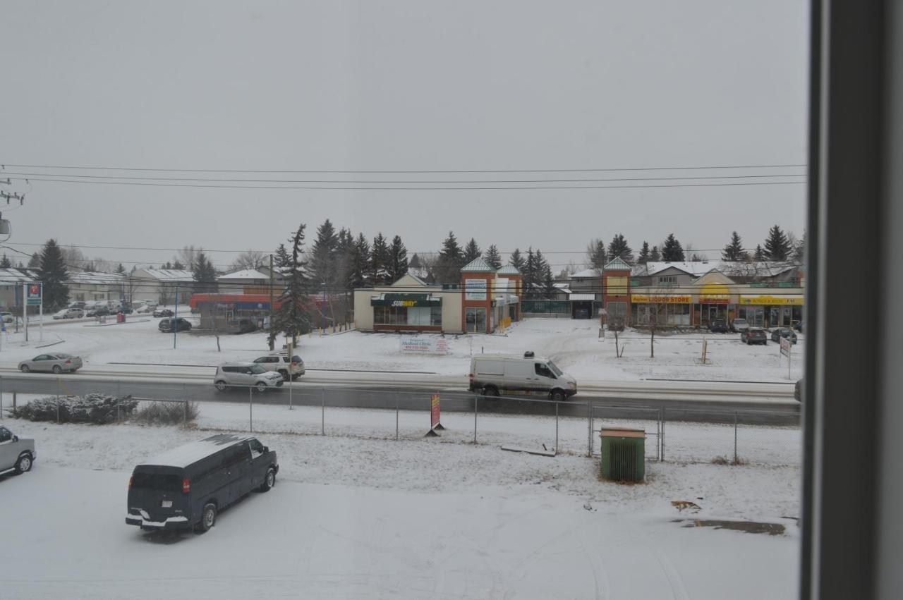 Airport Traveller'S Inn YYC Exterior foto