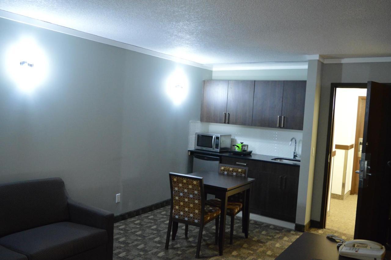 Airport Traveller'S Inn YYC Exterior foto